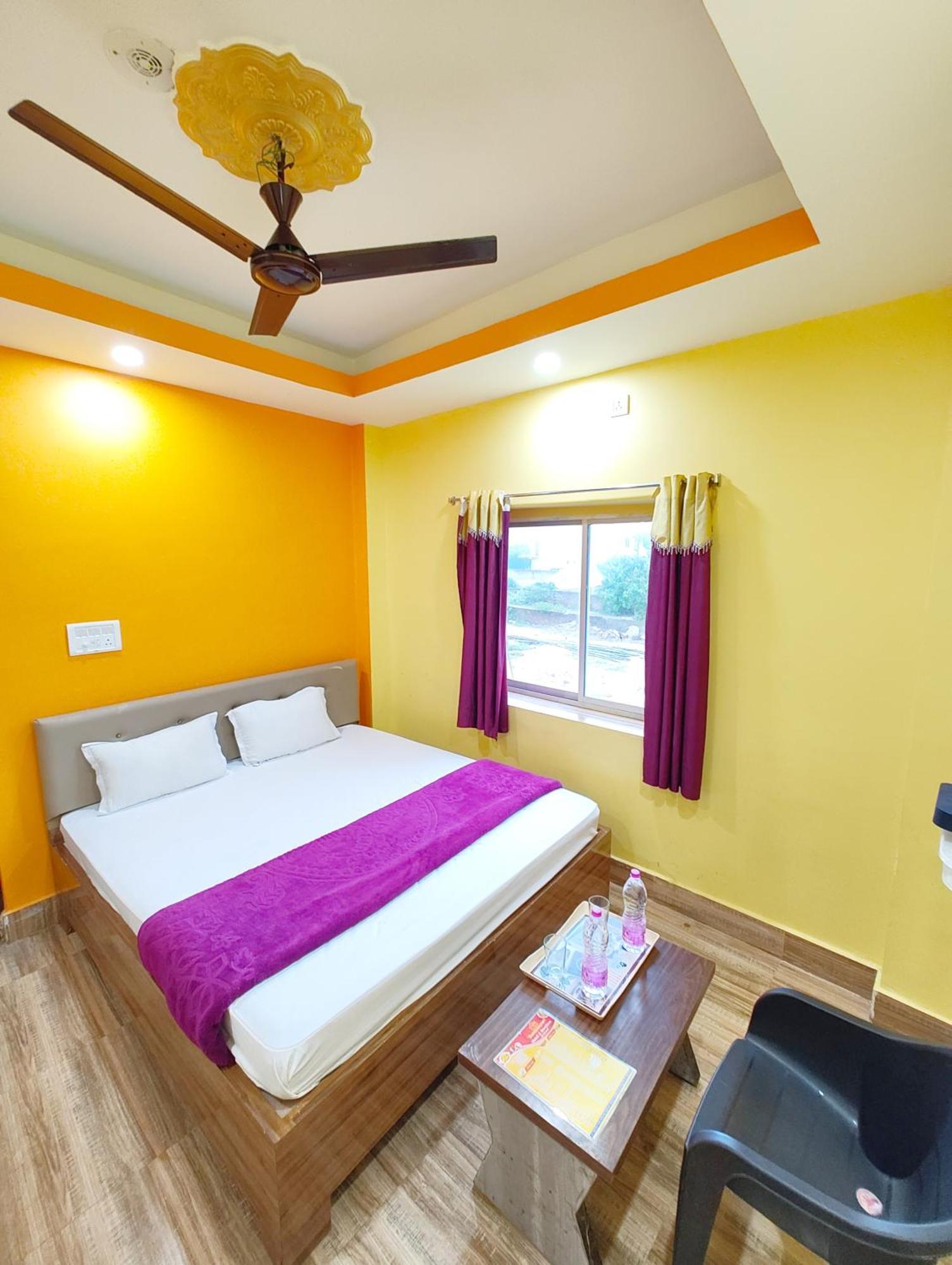 Goroomgo Sahoo Palace Puri - Prime Location Near Sea Beach - Excellent Service With Parking Facilities 외부 사진