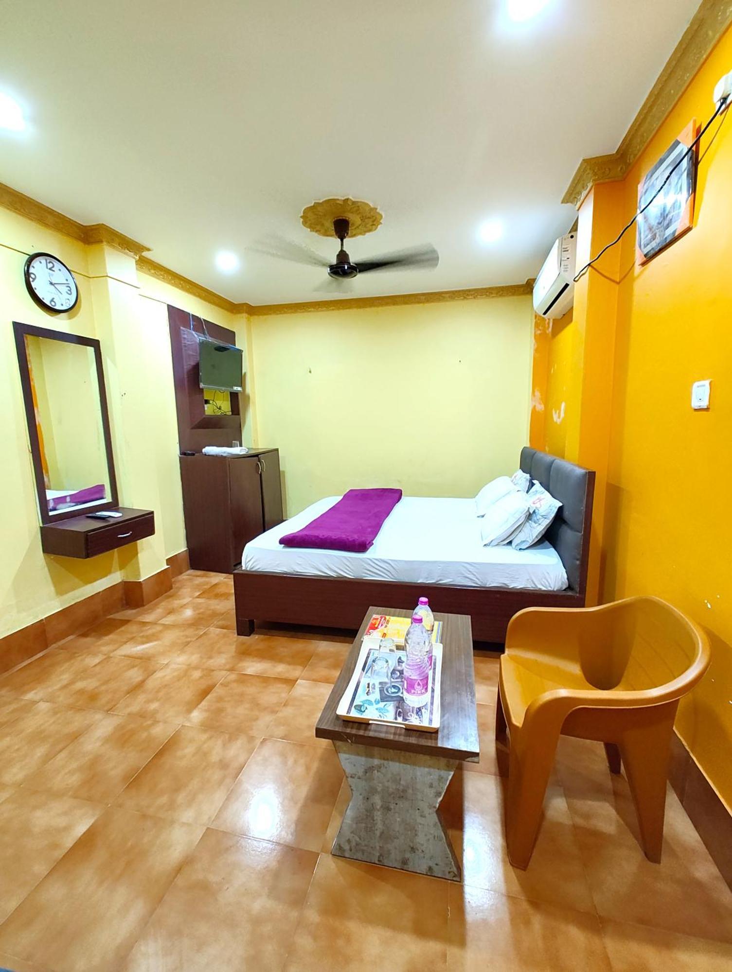 Goroomgo Sahoo Palace Puri - Prime Location Near Sea Beach - Excellent Service With Parking Facilities 외부 사진
