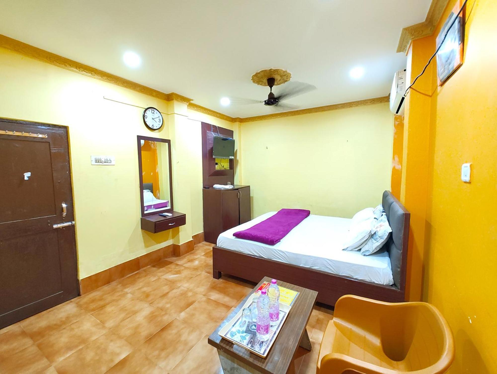 Goroomgo Sahoo Palace Puri - Prime Location Near Sea Beach - Excellent Service With Parking Facilities 외부 사진