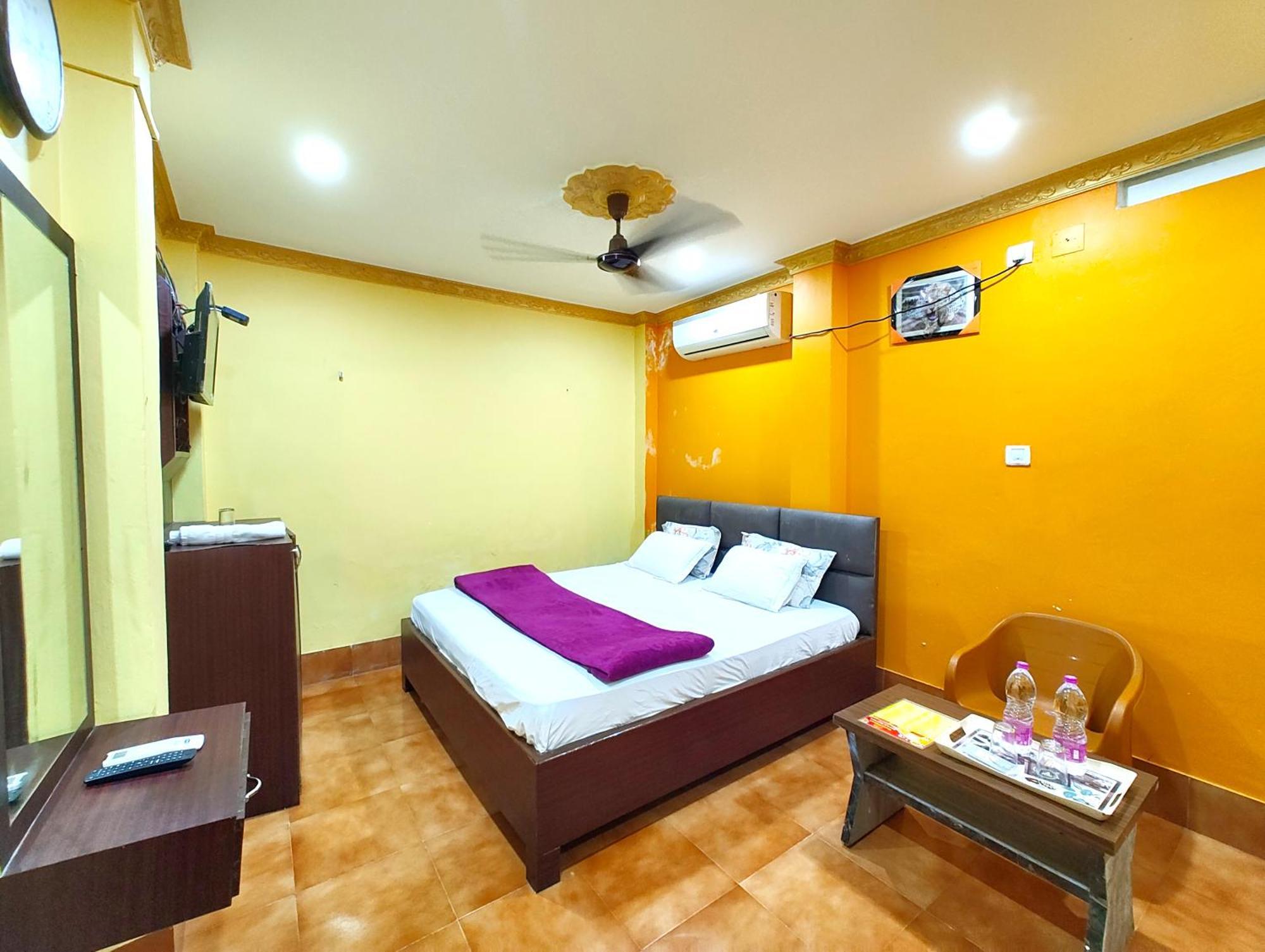 Goroomgo Sahoo Palace Puri - Prime Location Near Sea Beach - Excellent Service With Parking Facilities 외부 사진